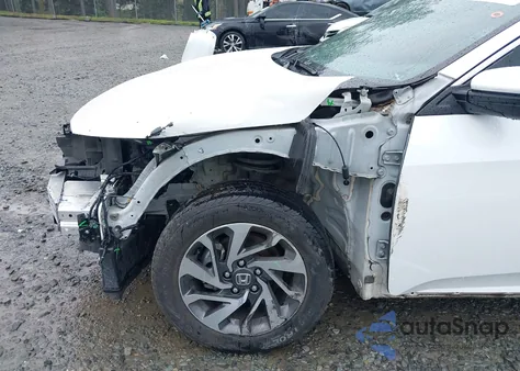 2018 Honda Civic Ex z USA, uszkodzony, nr VIN 19XFC2F77JE208564